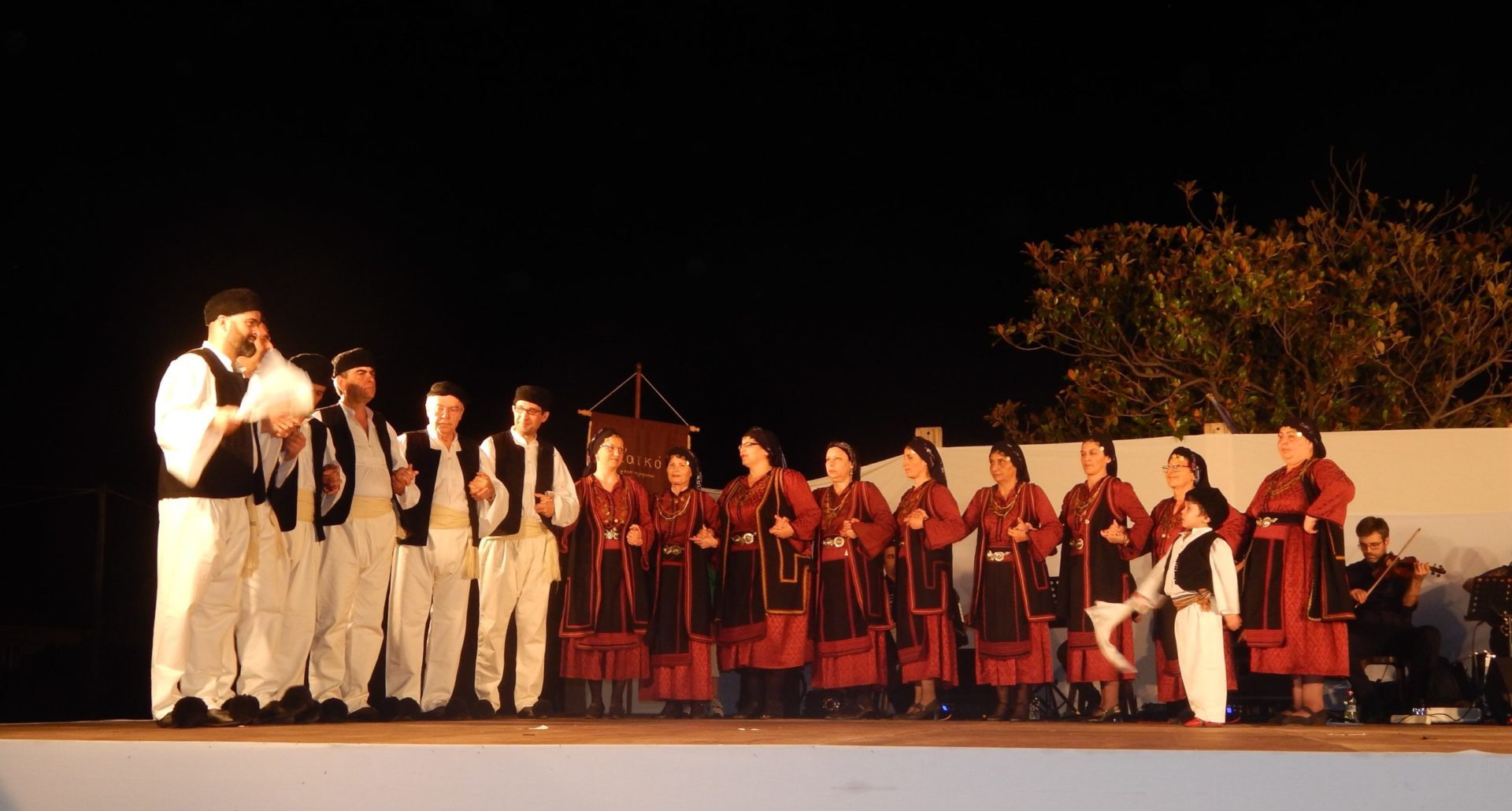 Ζευγωλατίο Λαικο Εργαστήρι παράσταση Ζευγωλατίο Λαικο Εργαστήρι παράσταση